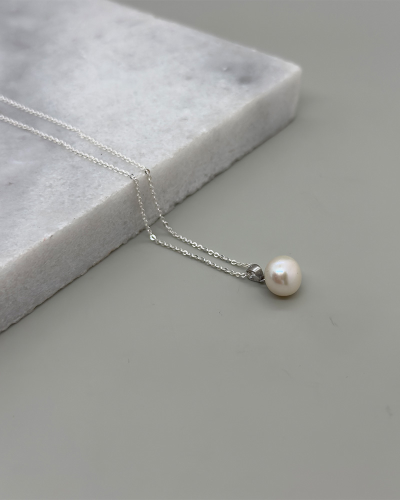 Cadena de plata 9.25 y perla cultivada de 8mm blanca