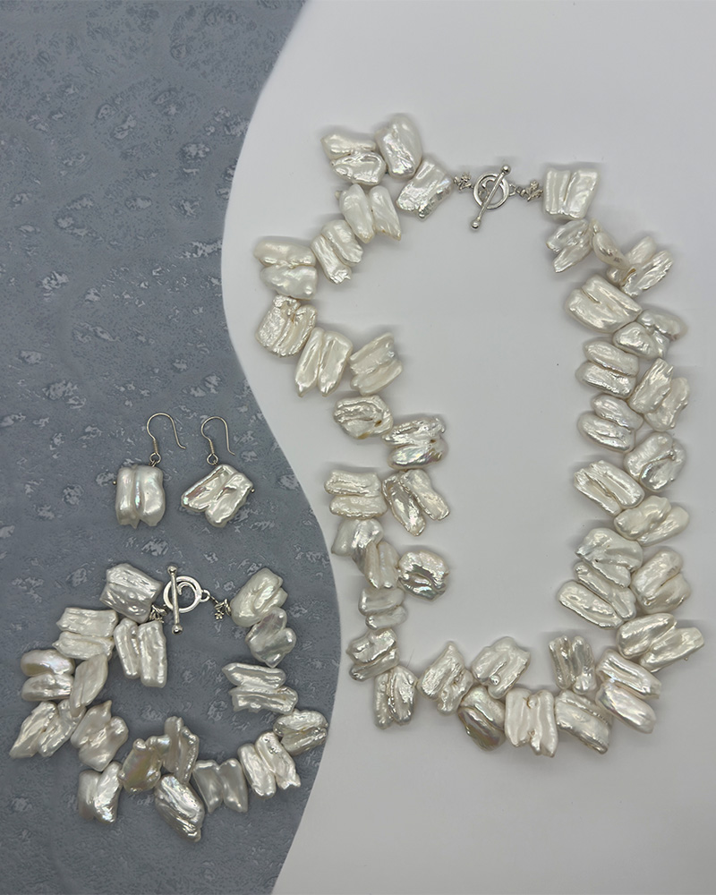 Collar, pulsera y aretes con perlas cultivadas barrocas y cierre de plata 9.25