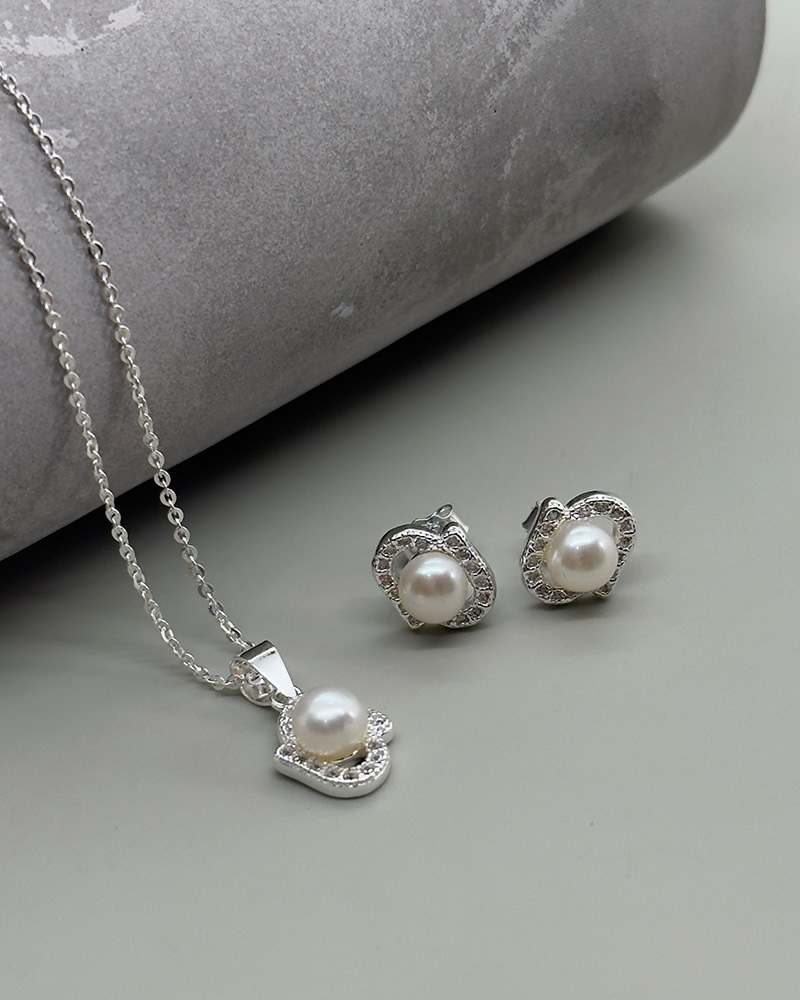 Dije y aretes de plata 9.25 con circones y perla cultivada