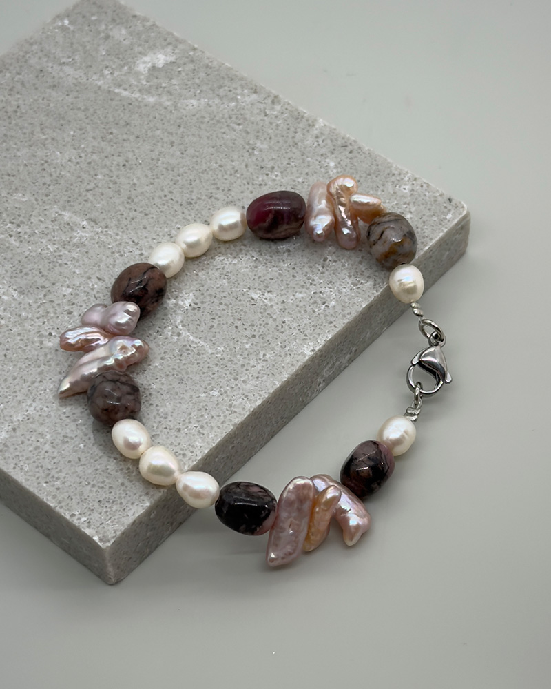 Pulsera con perlas cultivada y piedra jaspe