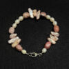Pulsera con perlas cultivada y piedra jaspe