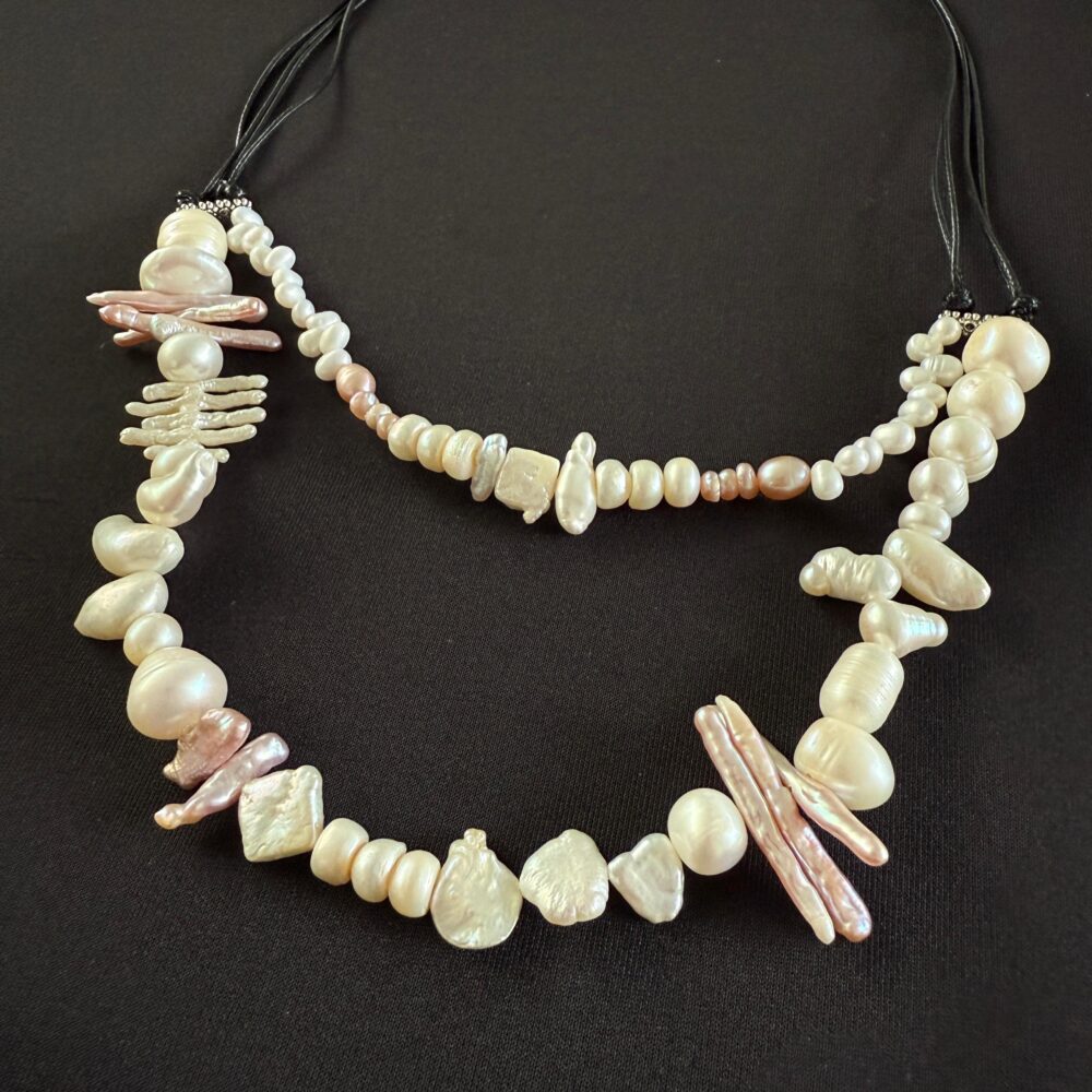Collar y aretes con perlas cultivadas barrocas y redondas - Imagen 2