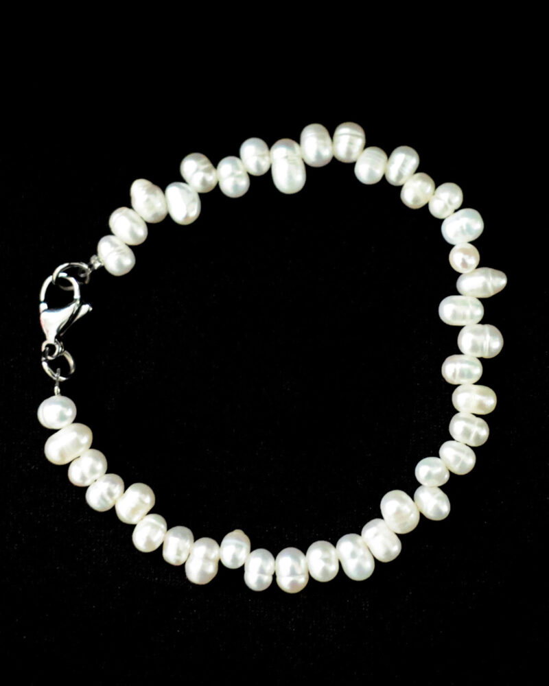 Pulsera con perlas cultivadas de 4mm