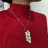 Collar con cadena de acero y dije racimo de perlas cultivadas - Imagen 3