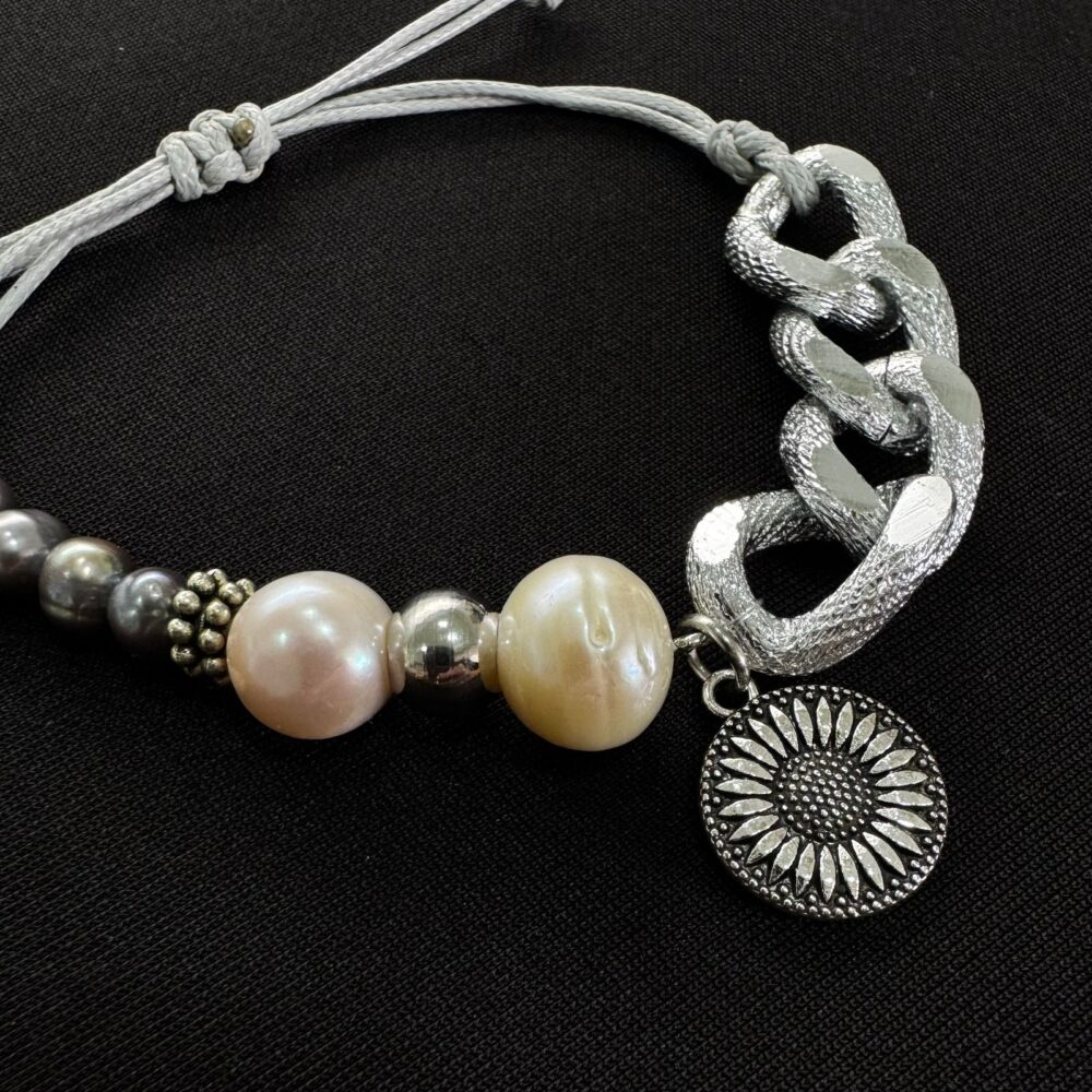 Pulsera ajustable con perlas cultivadas y cadena gruesa de acero - Imagen 2
