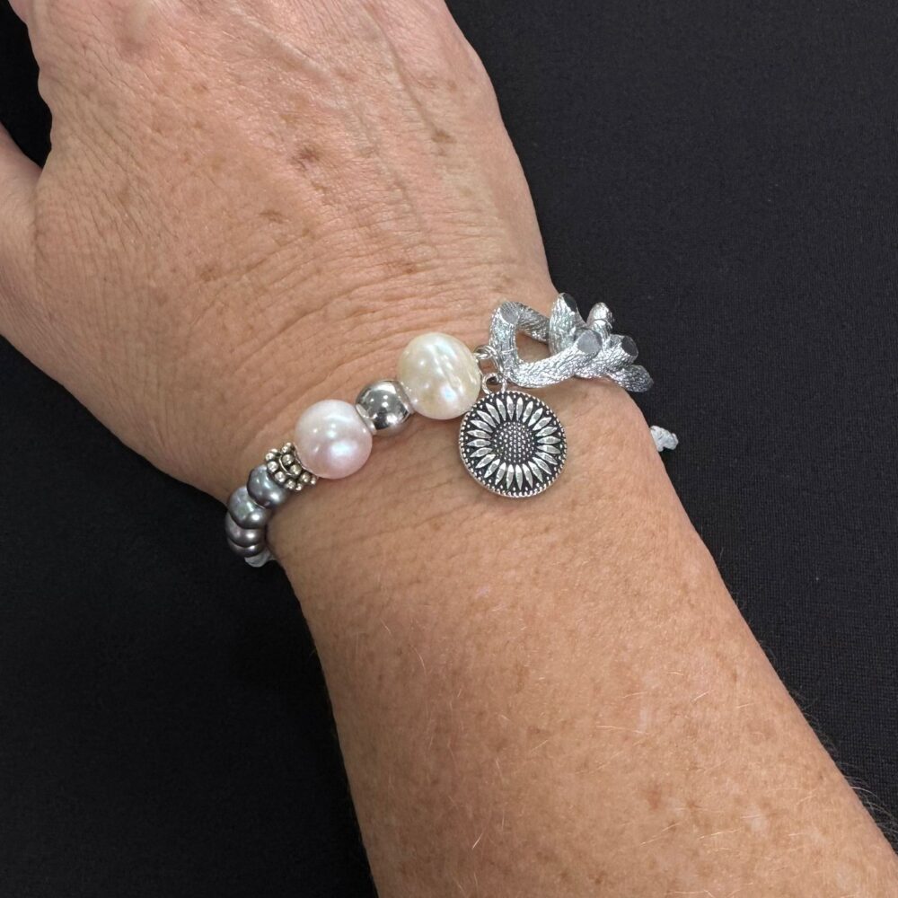 Pulsera ajustable con perlas cultivadas y cadena gruesa de acero - Imagen 3