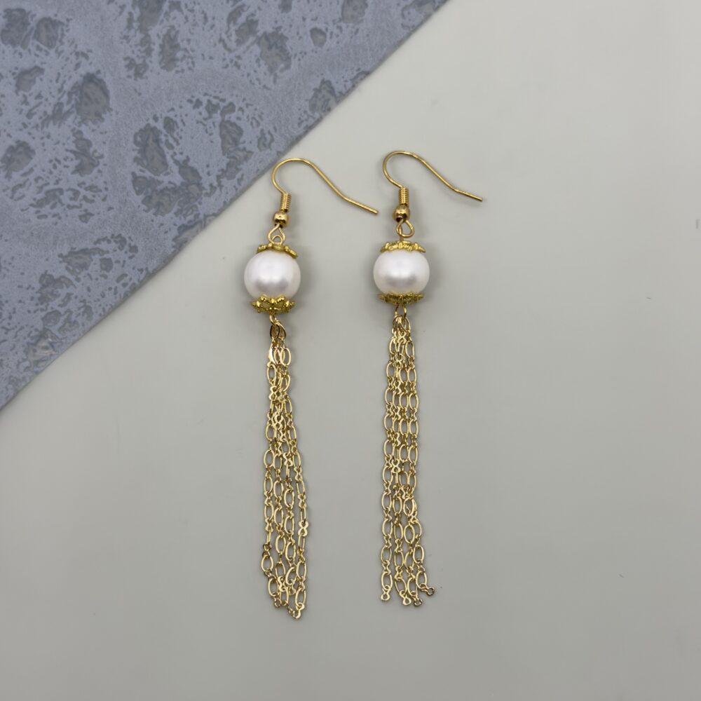 Arete largo con perla cultivada de 10mm