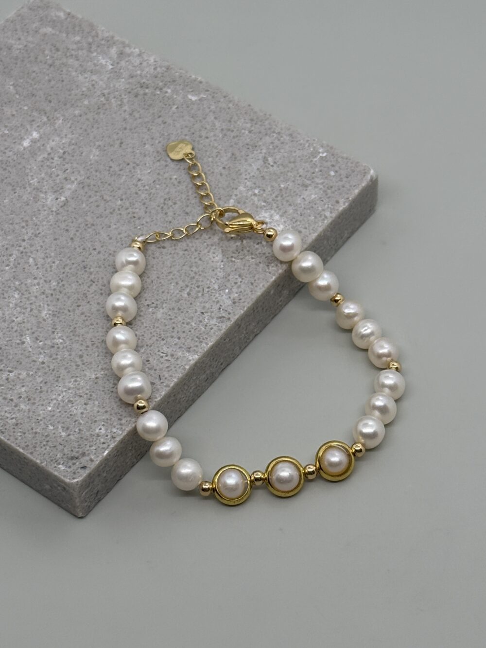 Pulsera perla blanco 6mm