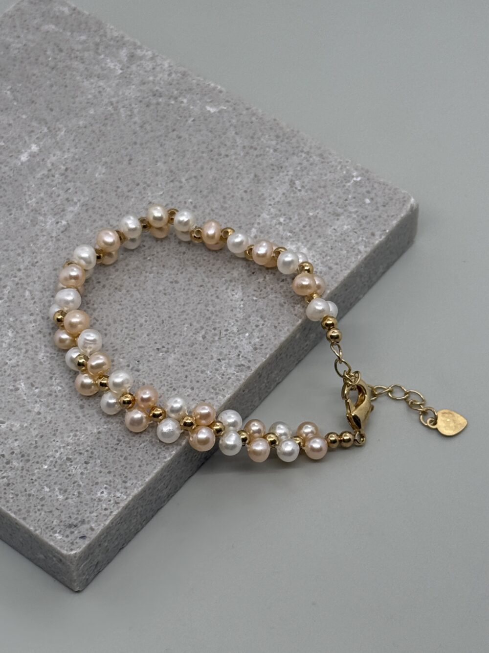 Pulsera perla blanca y peach 4mm