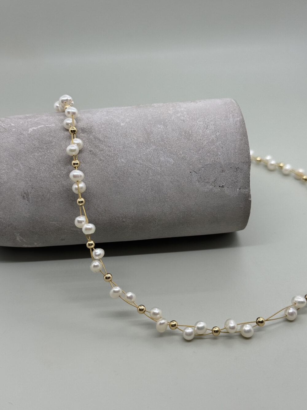 Collar blanco entretejido perla 4mm - Imagen 3