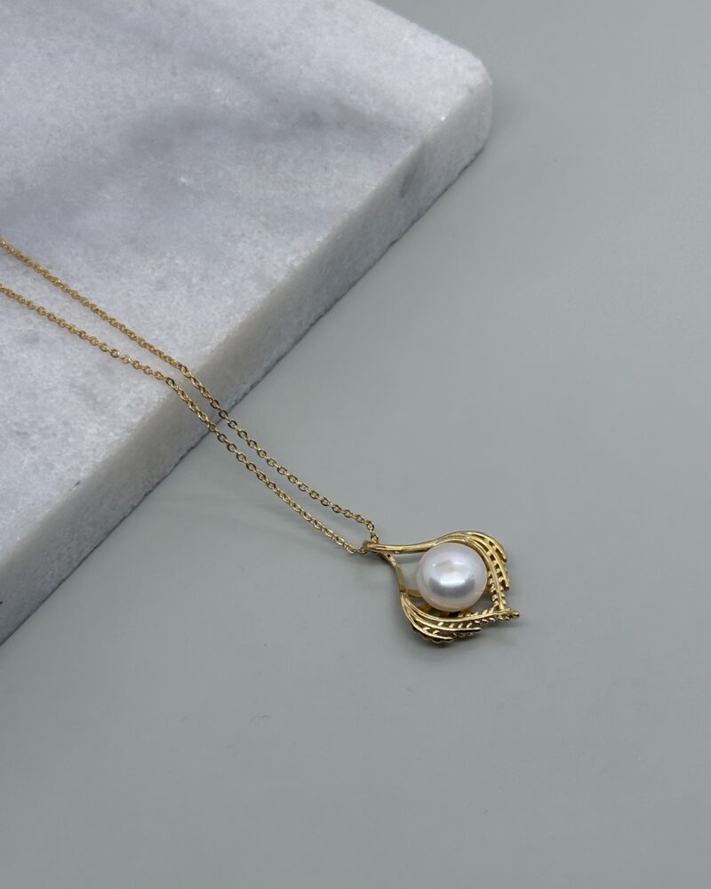 Cadena con dije liz invertido perla mabe 10mm