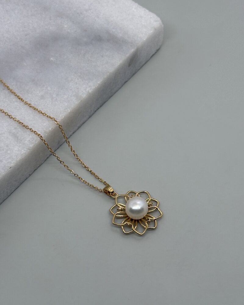 Cadena con dije girasol perla mabe 8mm