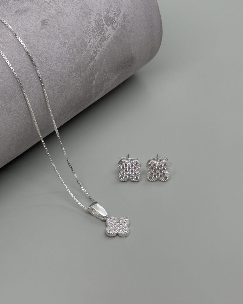 Dije, cadena y aretes de plata 9.25 con circones