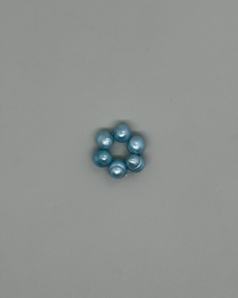 Aro de 6 perlas cultivadas celestes