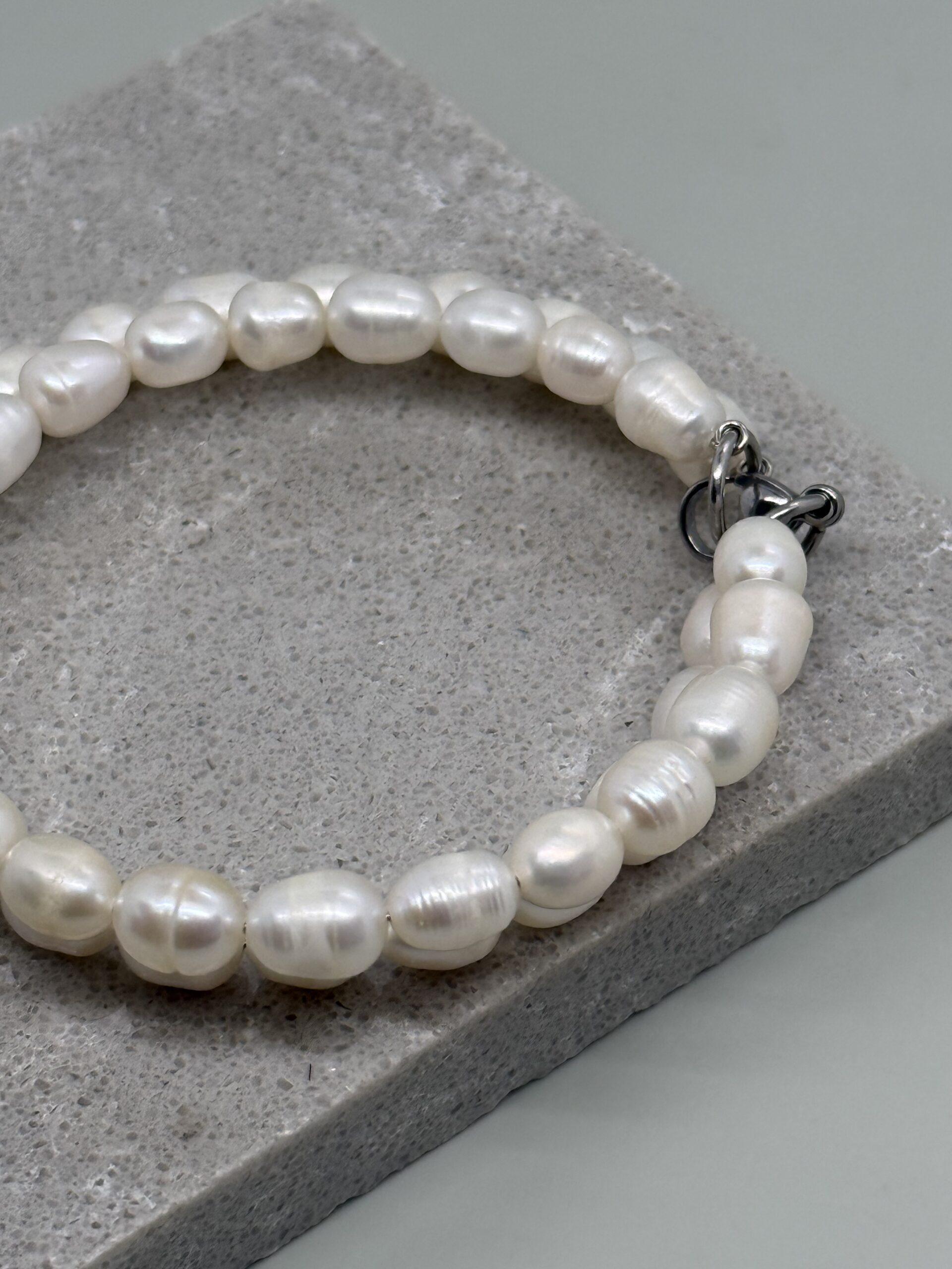 Pulsera de alambre con perlas cultivadas oval - Imagen 5