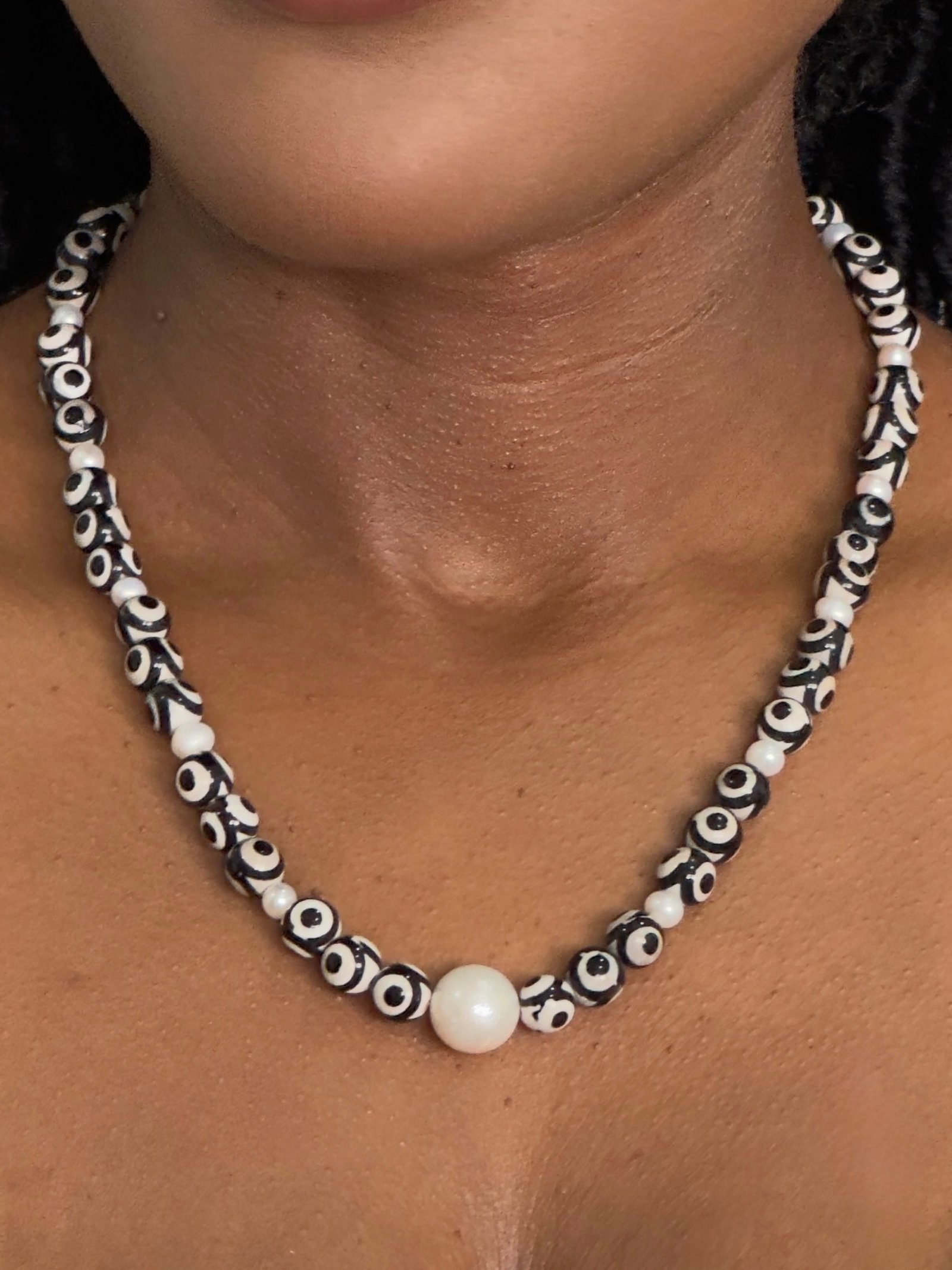 Collar con piedra natural ''agata tibetana'' y perlas cultivadas - Imagen 4