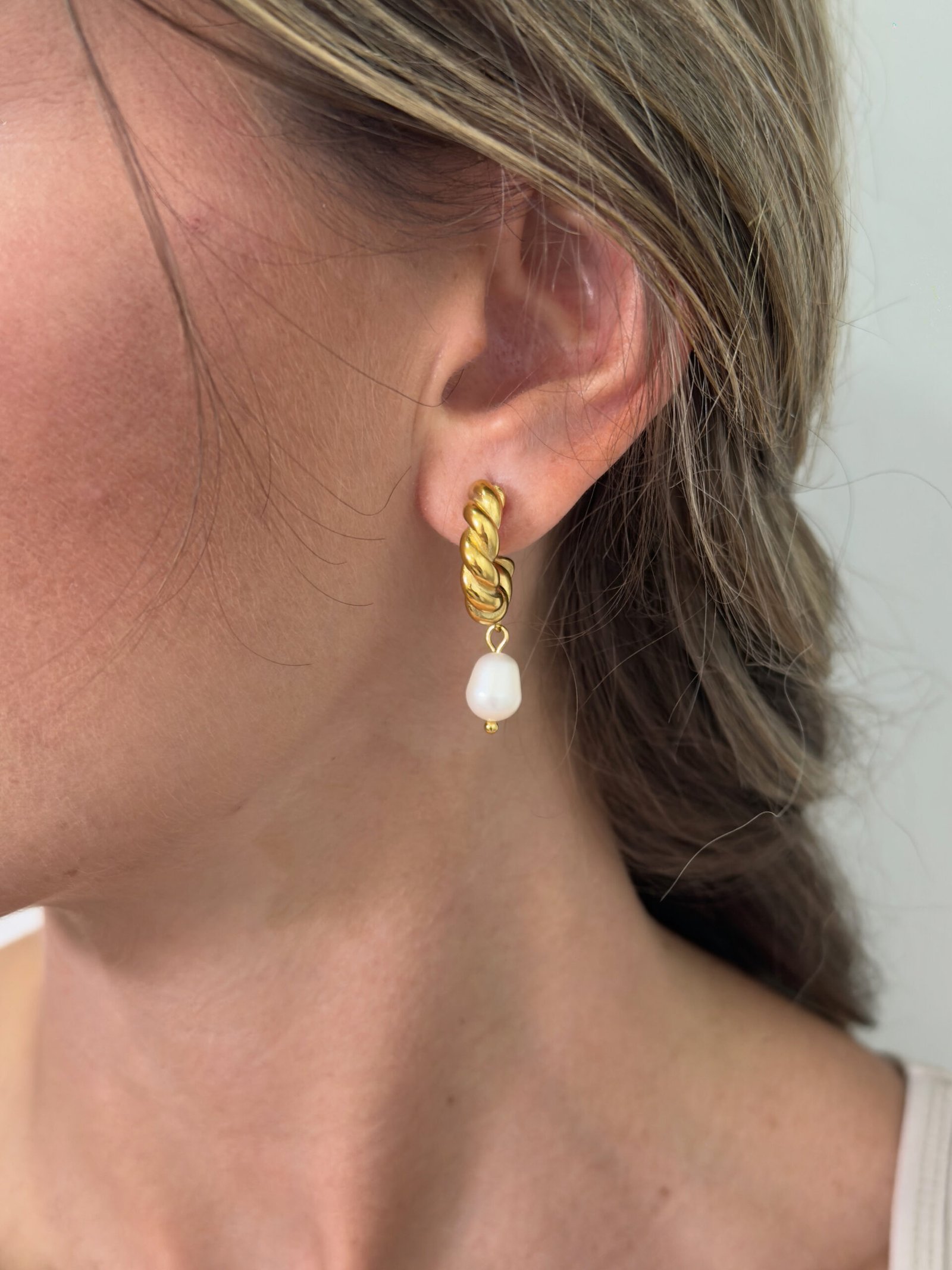 Arete de acero inoxidable con perlas cultivadas - Imagen 4