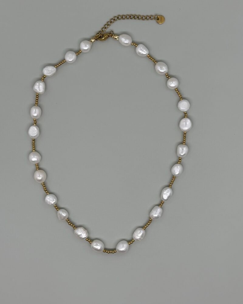 Collar con perlas cultivadas y separadores de acero
