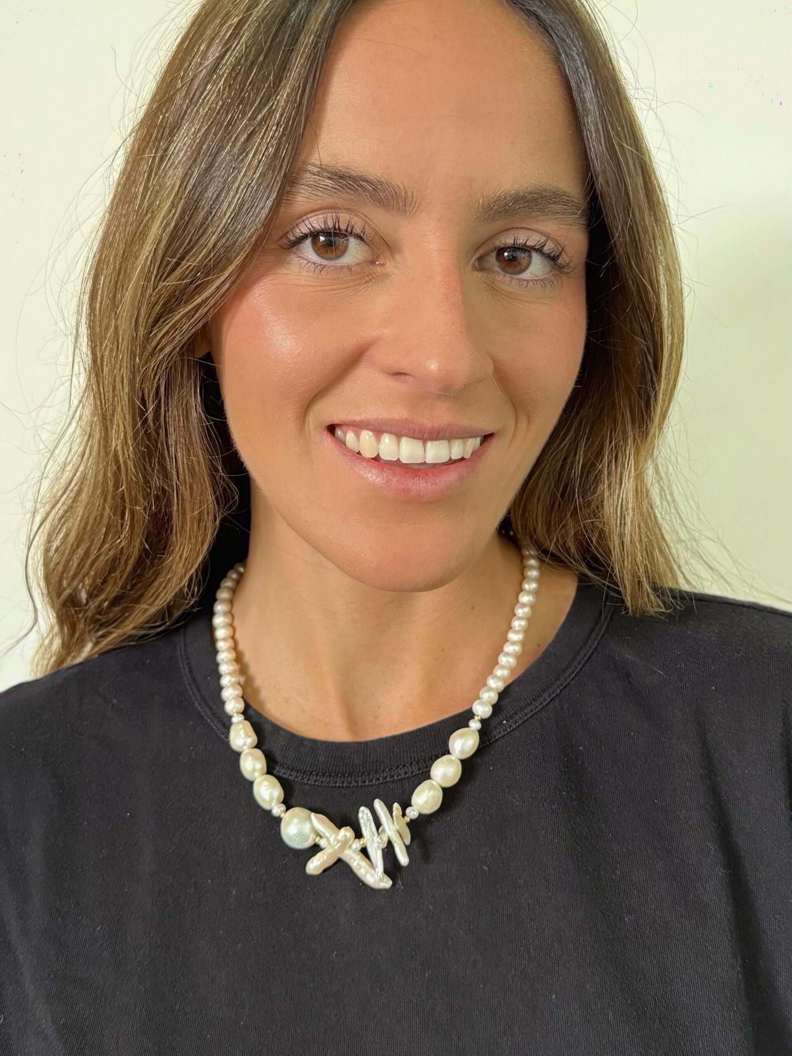 Collar clásico con perlas cultivadas redondas y barrocas - Imagen 2