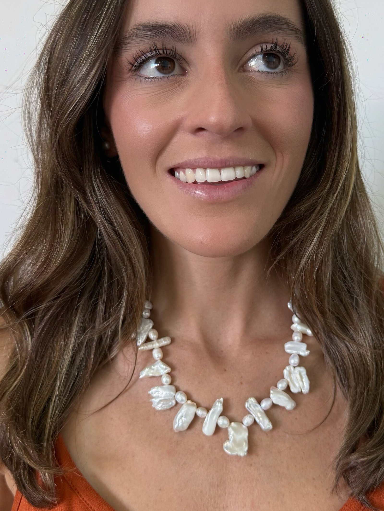 Collar clásico con perlas cultivadas y perlas barrocas - Imagen 2
