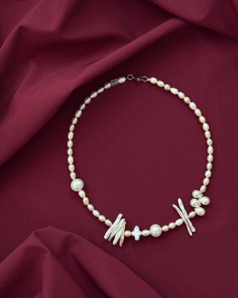 Collar con perlas oval, redondas y barrocas